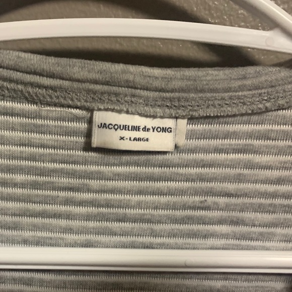 Cardigan - Picture 2 of 3